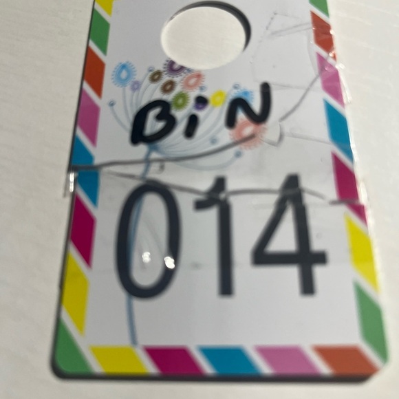 Abercrombie & fitch women’s sweater size medium. - Picture 7 of 7